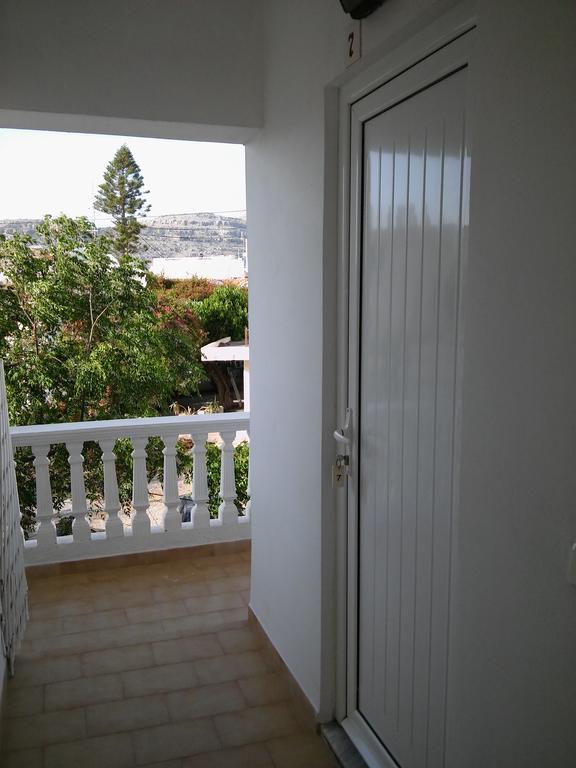 Maria Studios And Apartments Haraki Bagian luar foto