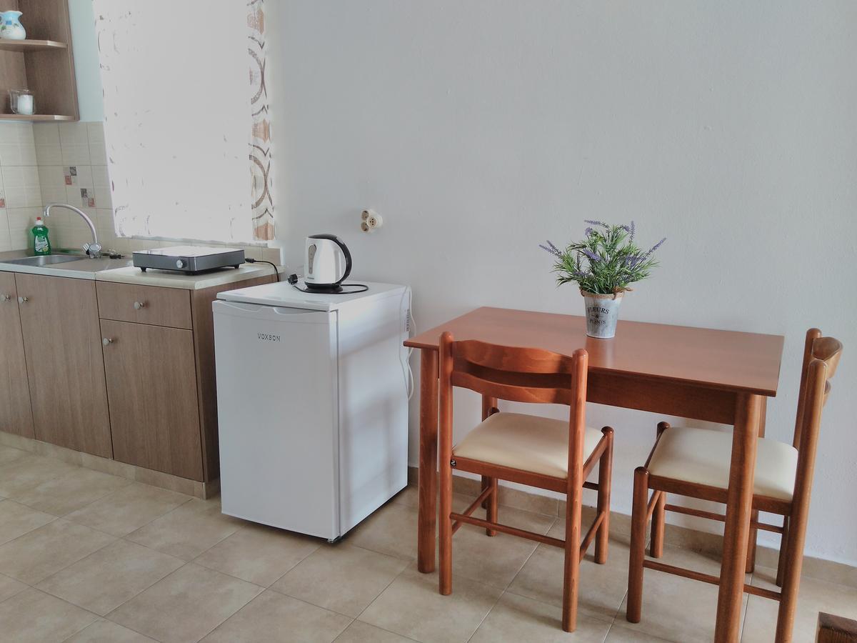 Maria Studios And Apartments Haraki Bagian luar foto
