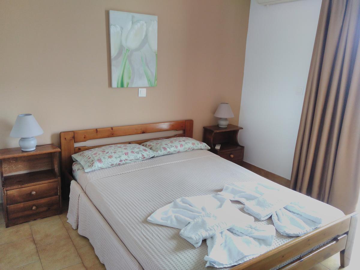 Maria Studios And Apartments Haraki Bagian luar foto